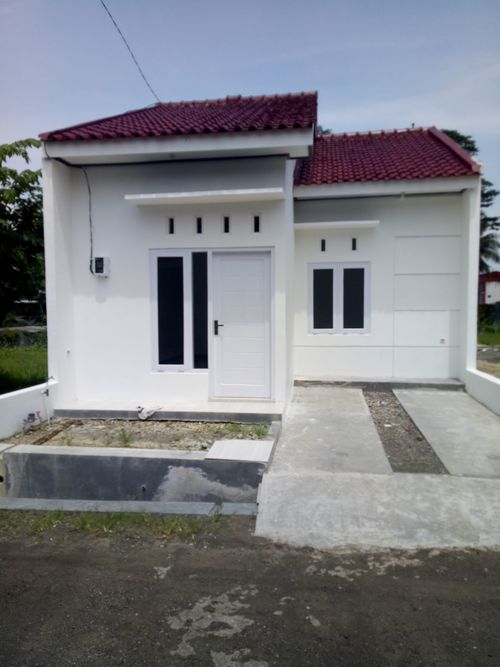 foto contoh rumah perumahan Bukit Hijau Tunggul Wulung