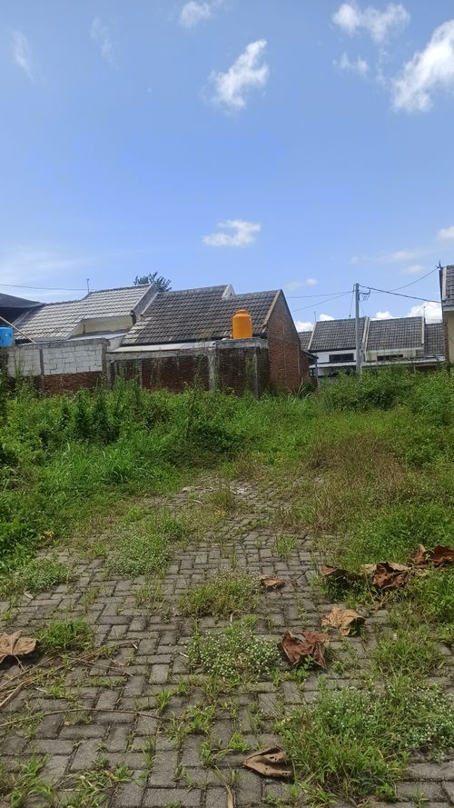foto posisi tengah perumahan DE RICH GARDEN CLUSTER ADINATA