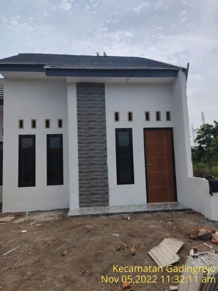 foto tampak rumah tipe 33 perumahan Graha Sebani Asri