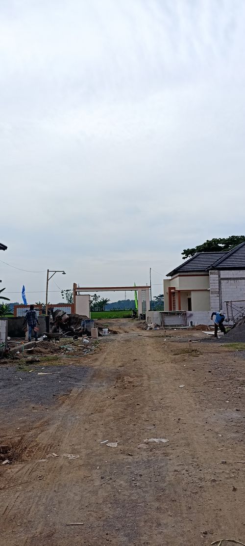 foto posisi tengah perumahan Griya Abi Sukowati