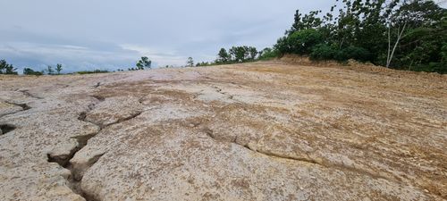foto posisi tengah perumahan MARGAHAYU LAND BARUGA III
