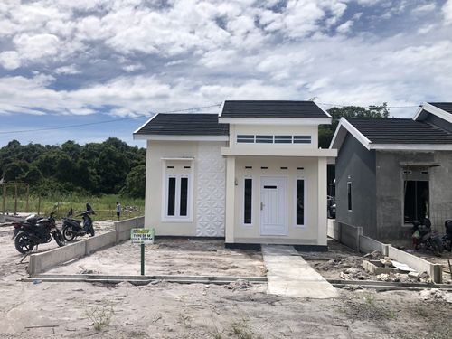 foto contoh rumah perumahan GREEN HOUSE