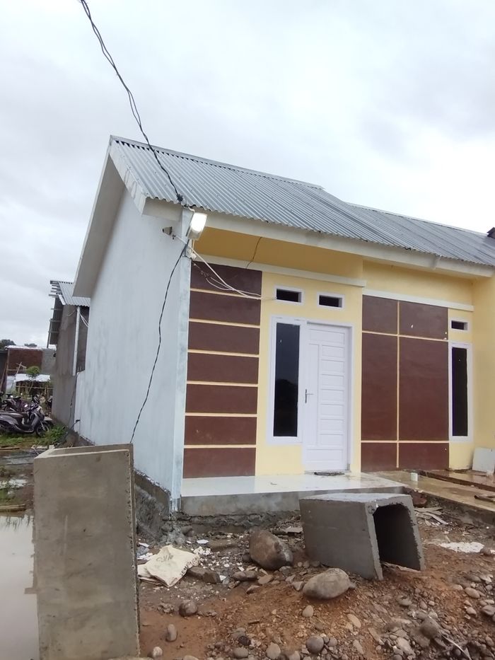 foto tampak rumah tipe 36/72 perumahan ZAMRUD RESIDENCE TABINJAI