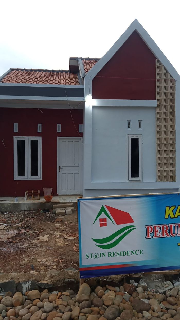 foto tampak rumah tipe 30 perumahan St@in Residence Tanjungsari