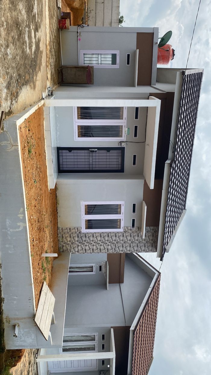 foto tampak rumah tipe 36 perumahan LUHUR CIPTA RESIDENCE II