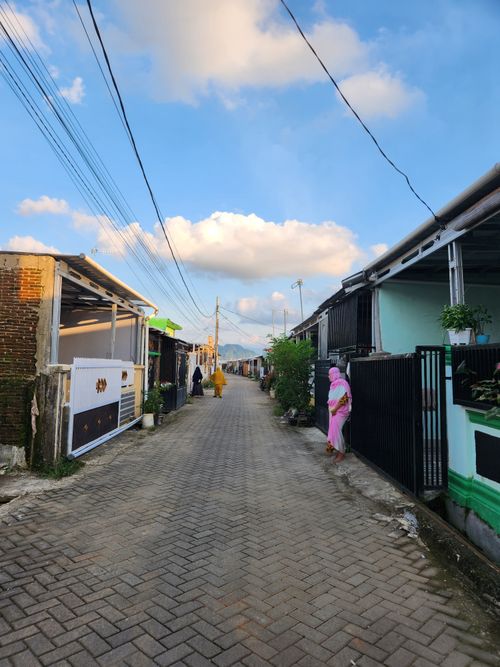 foto posisi tengah perumahan CENDANA ABADI RESIDENCE 2