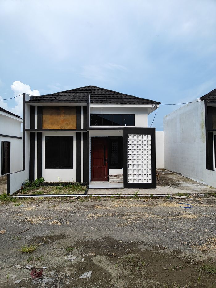 foto tampak rumah tipe 33 perumahan Fajar Residence