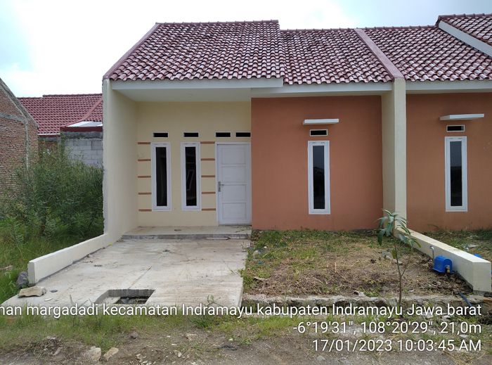 foto tampak rumah tipe STANDAR perumahan BUMI DERMAYU INDAH 3