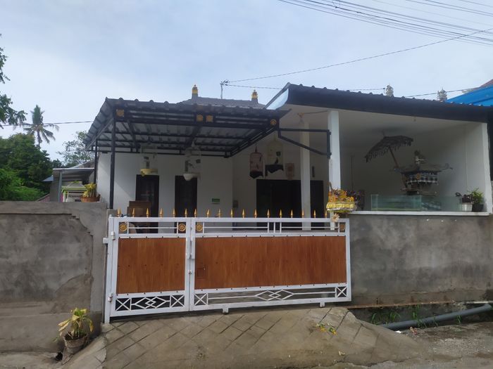 foto tampak rumah tipe subsidi perumahan PERMAI LESTARI BANYUNING 2