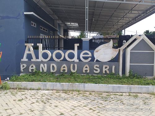 foto gerbang perumahan Abode Pandau Asri
