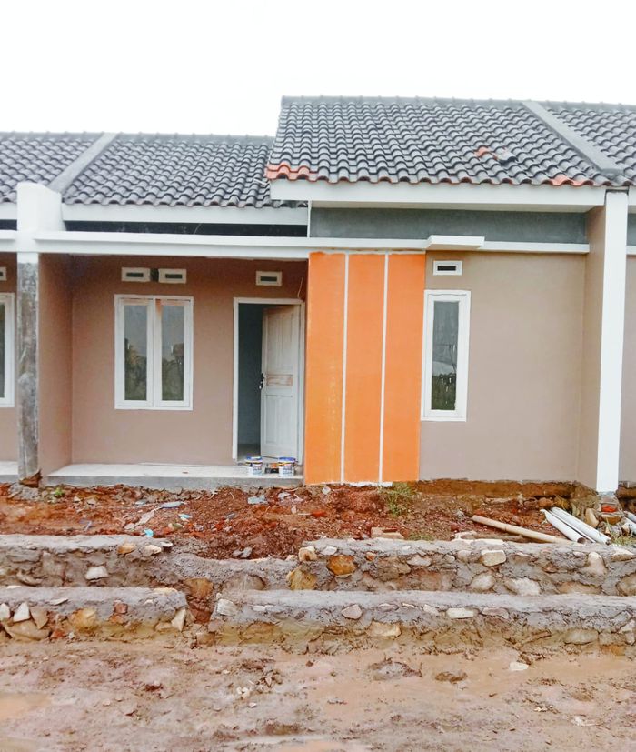 foto tampak rumah tipe 30/60 perumahan GRAHA ALEEFA