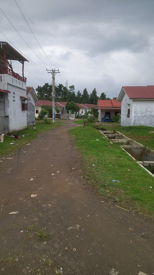foto posisi tengah perumahan GRIYA MENCIRIM INDAH TAHAP 3