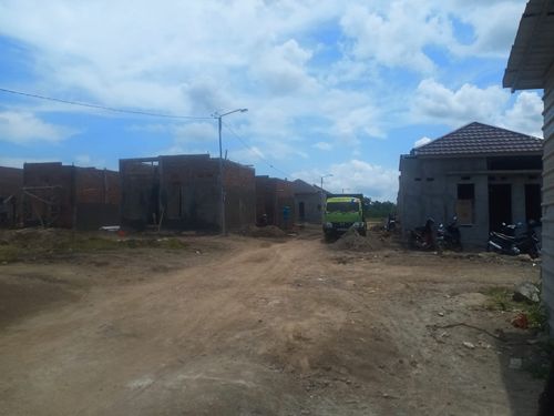 foto posisi tengah perumahan BATUJAI SALVA RESIDENCE