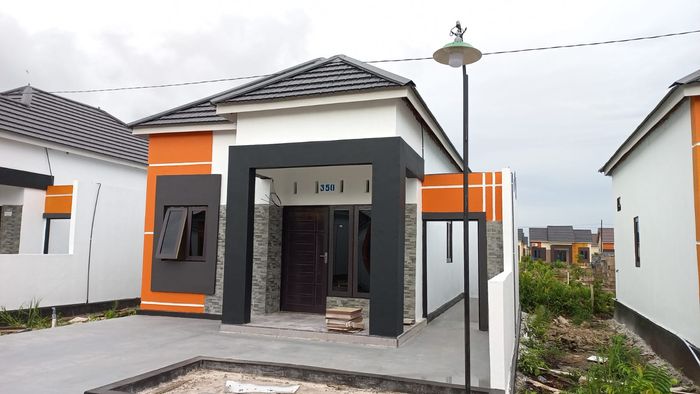 foto tampak rumah tipe 36 perumahan CITRA MANDIRI RESIDENCE BANJARBARU
