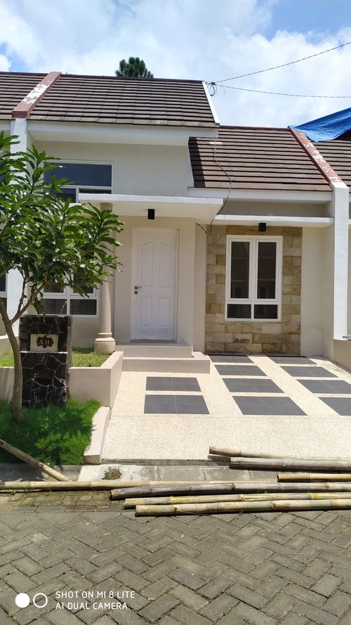 foto contoh rumah perumahan MOUNTAIN BOULEVARD