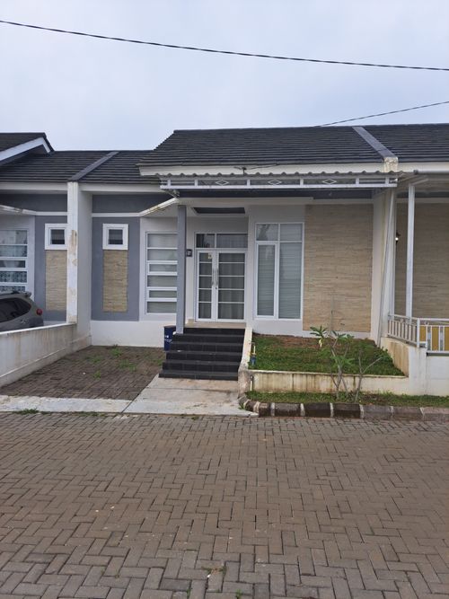 foto contoh rumah perumahan BUMI SELABINTANA