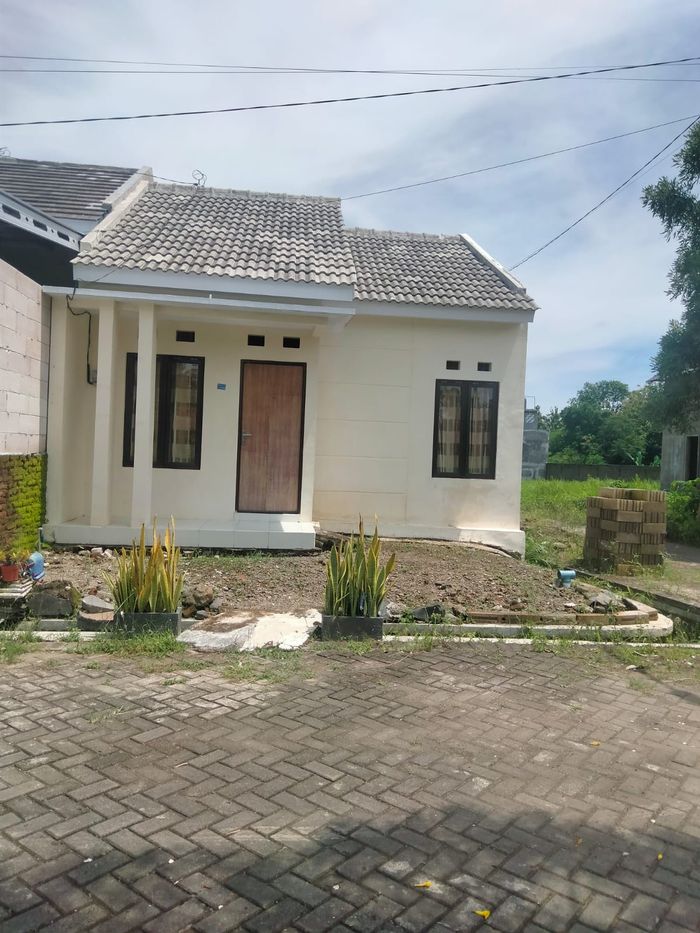 foto tampak rumah tipe 36 perumahan GREEN GARDEN GENTENG