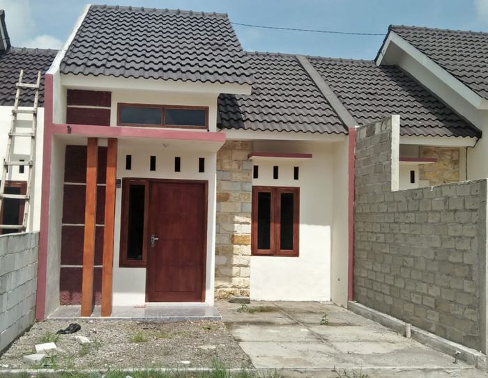 foto tampak rumah tipe 36 perumahan Green pare residence 2