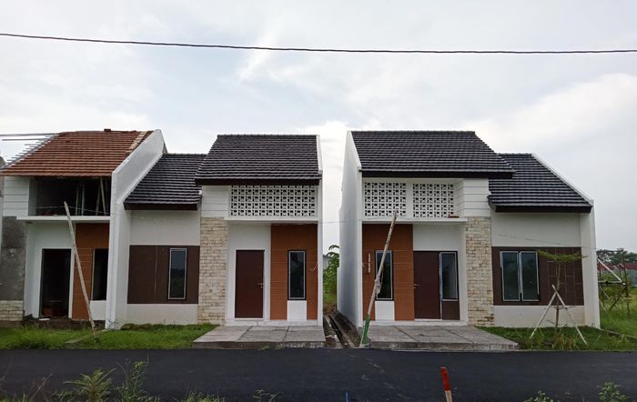 foto tampak rumah tipe star perumahan Taman Jasmine Regensi