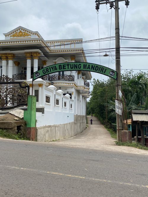 foto gerbang perumahan GRIYA BETUNG MANDIRI 2