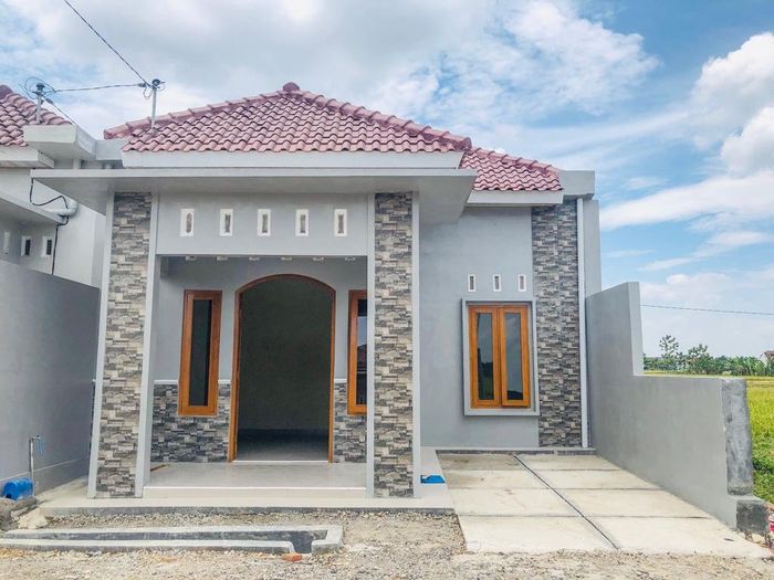 foto tampak rumah tipe 50 perumahan GRAHA SUKOWATI 3 SEDAYU PERMAI