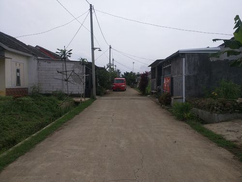 foto posisi tengah perumahan GRAHATAMA INDAH 5