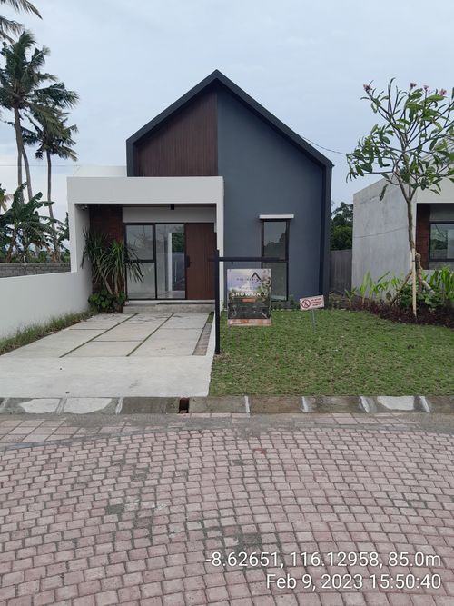 foto contoh rumah perumahan POLINESIA