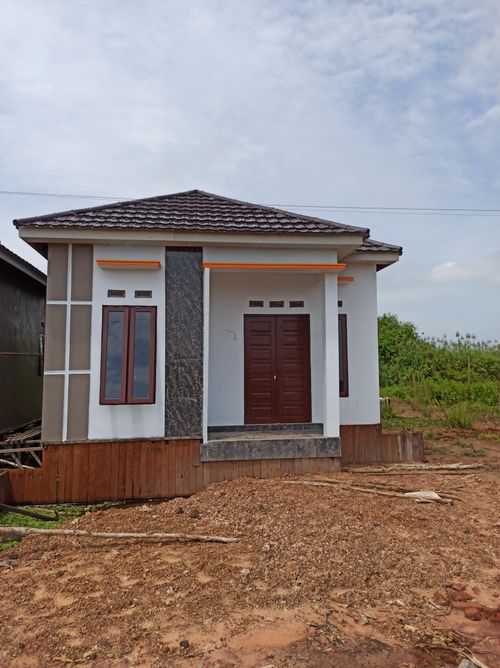 foto contoh rumah perumahan BWU The Residence City