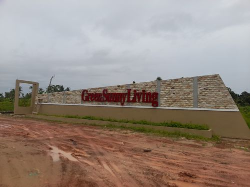 foto gerbang perumahan GREEN SUNNY LIVING