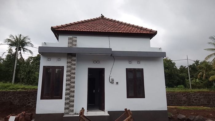 foto tampak rumah tipe 32/70 m2 perumahan PERUMAHAN ADI KARYA GRAHA ABASAN