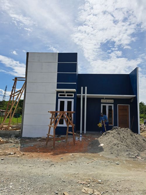 foto contoh rumah perumahan Raffles Residence
