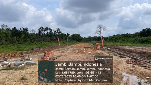 foto posisi tengah perumahan PESONA PAAL MERAH