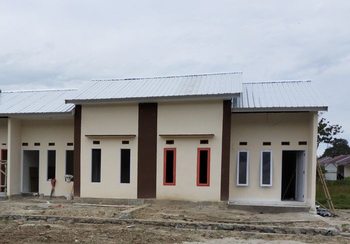 foto tampak rumah tipe 36 perumahan GRIYA ADIRAJA SAMPODDO