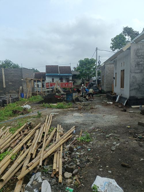 foto posisi tengah perumahan PERUMAHAN PANJI HARMONI VII