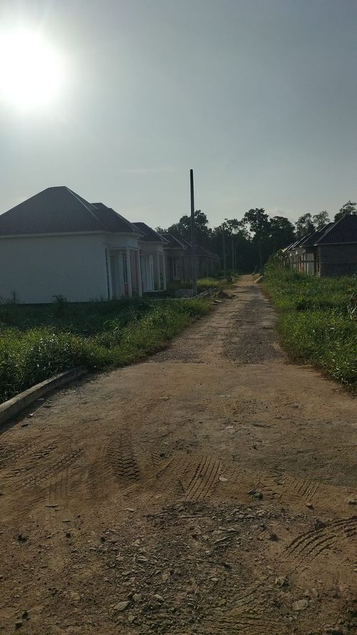 foto gerbang perumahan KOTA RAYA VII