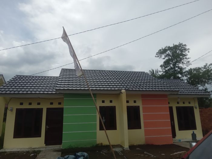 foto tampak rumah tipe 45 perumahan PERUMAHAN SUKAJADI RESIDENCE