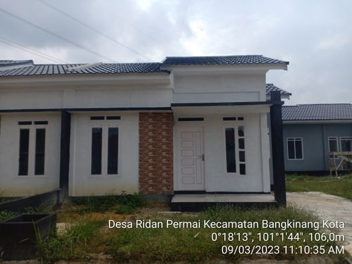 foto gerbang perumahan DAMAI LESTARI 2