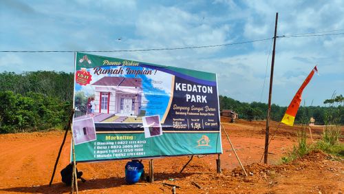 foto gerbang perumahan KEDATON PARK