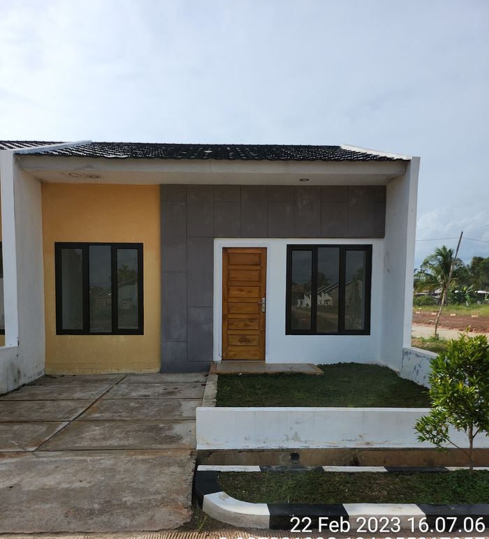foto tampak rumah tipe RSH 36 perumahan PARAGON RESIDENCES