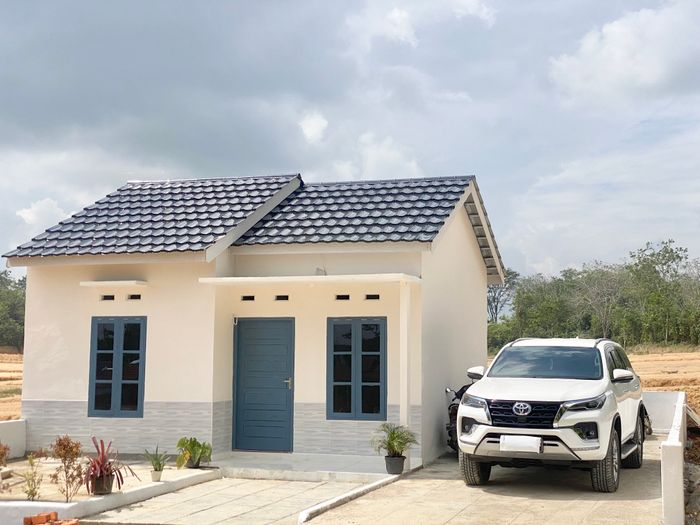 foto tampak rumah tipe RSH 36/118 perumahan PURI ARZA 6