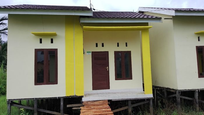 foto tampak rumah tipe 36 perumahan KOMPLEK BERKAT SEKUMPUL