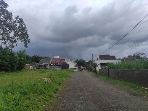 foto posisi tengah perumahan Griya Singosari Inside