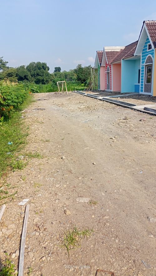 foto posisi tengah perumahan KANAYA LAND 9 TAHAP 1