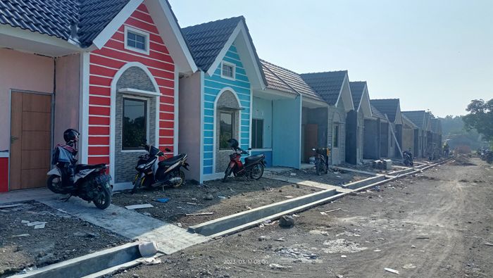 foto tampak rumah tipe 27 perumahan KANAYA LAND 9 TAHAP 2