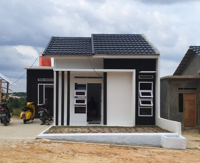 foto tampak rumah tipe 36/104 perumahan GRIYA SRI MANDIRI