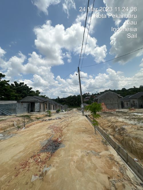 foto posisi tengah perumahan MUTIARA JAYA