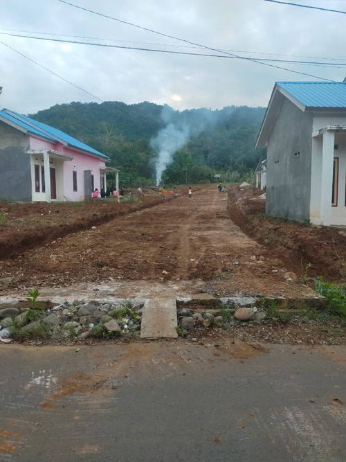foto gerbang perumahan PERUMAHAN BUKIT SENDANA