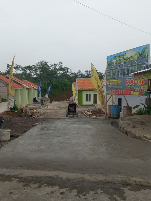 foto gerbang perumahan Graha Sabrina 4