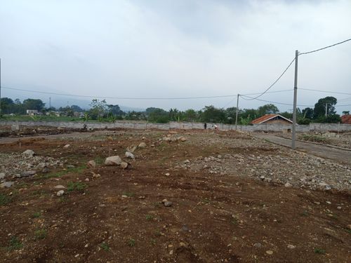 foto posisi tengah perumahan KARISMA RESIDENCE BANYURESMI III