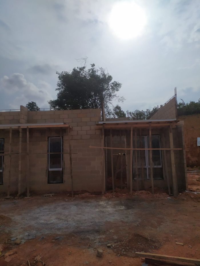 foto tampak rumah tipe 36/90 perumahan GIA Residence